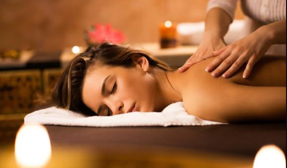 Massage Thụy Điển với tinh dầu